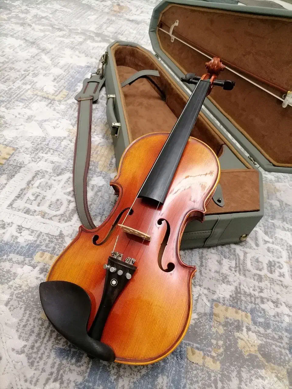 ویالون آنتونی کاسینی مدل ۳۰۰ همراه کیس و آرشه|ویولن|تهران, شهرک پرواز|دیوار