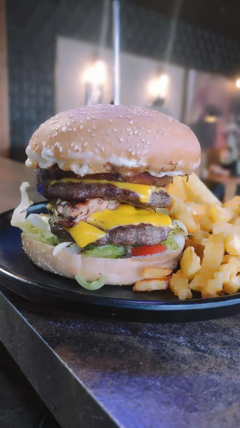 استخدام نیرو خانم در رستوران|استخدام خدمات فروشگاه و رستوران|الیگودرز, |دیوار