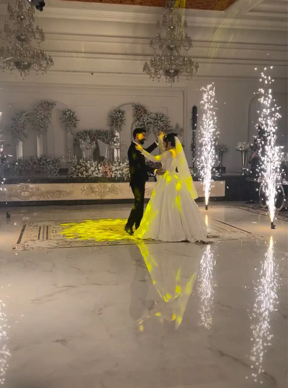 ابشاری .ابشاری سرد فروش به همکار و اجرا تشریفات|عمده‌فروشی|ماسال, |دیوار