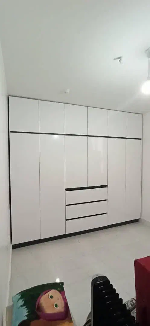 عکس بفرست قیمت میدم کابینت و کمد دیواری|خدمات پیشه و مهارت|تهران, باغ فیض|دیوار