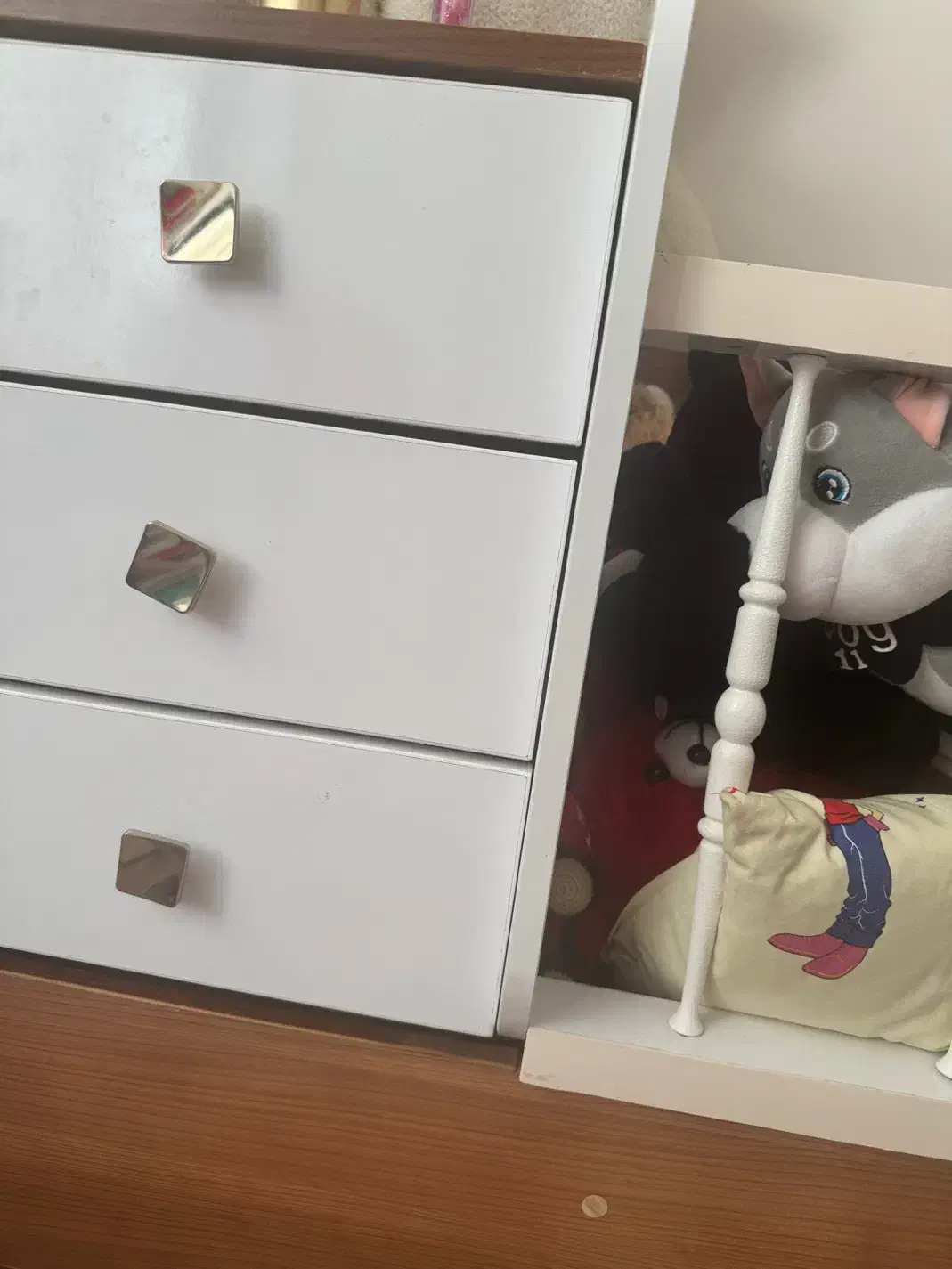 تخت کودک|تخت و صندلی بچه|کرج, کیانمهر|دیوار