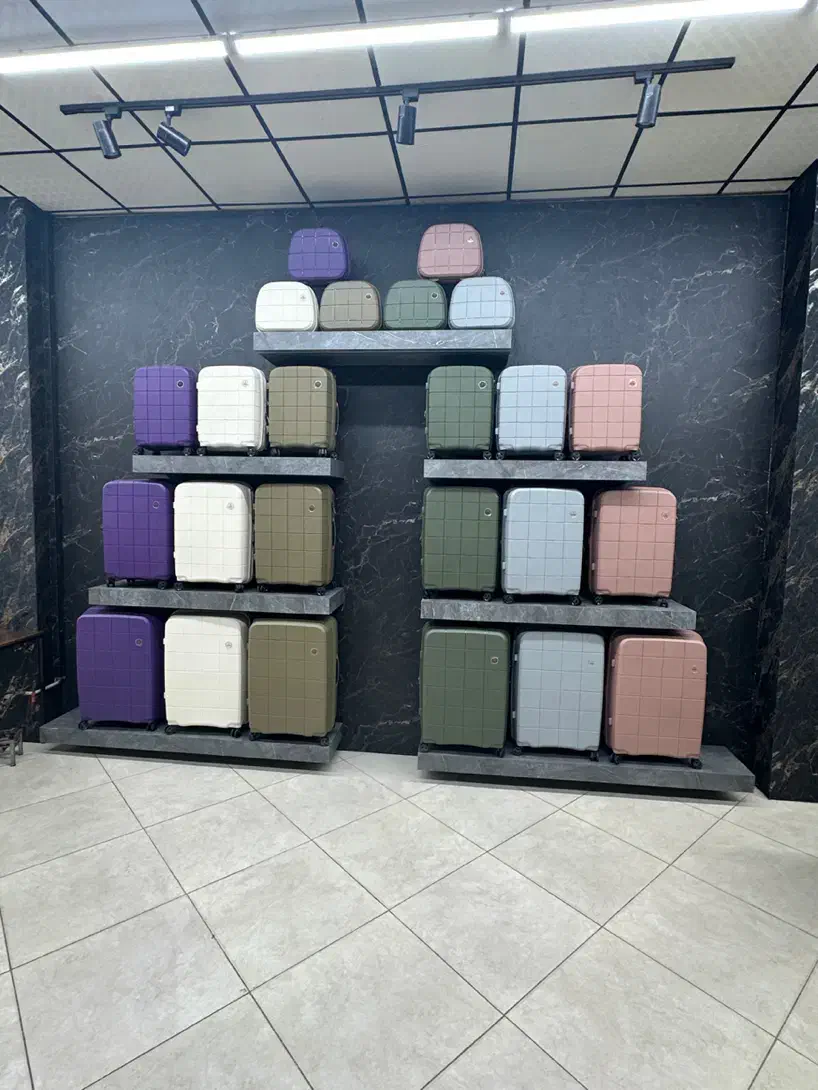 چمدان تک و عمده|کیف، کفش، کمربند|رشت, گلسار|دیوار