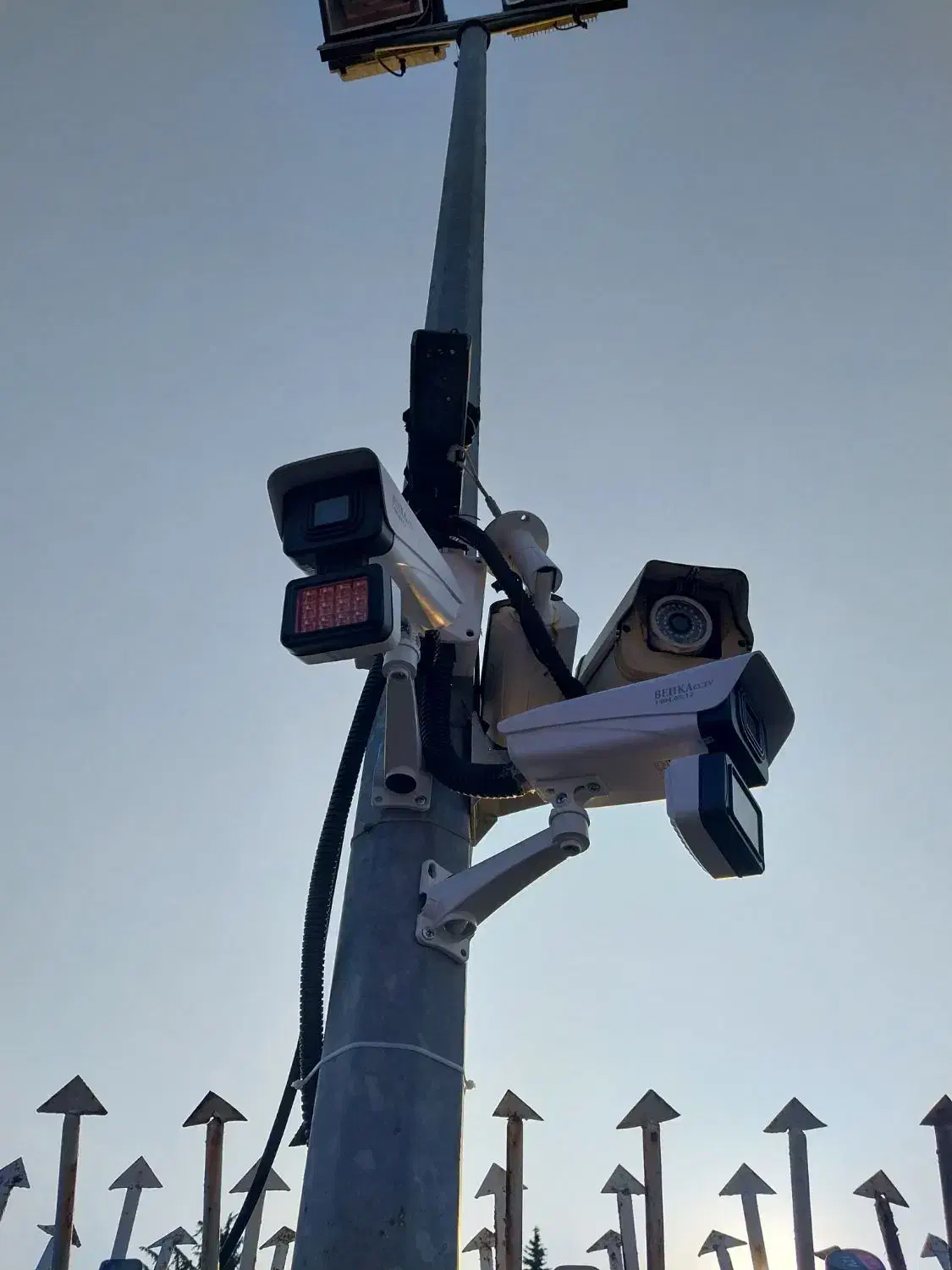 دنبال دوربین برای شهرک بزگ میگردی آگهی روتاآخربخون|دوربین مداربسته|سلمانشهر, |دیوار