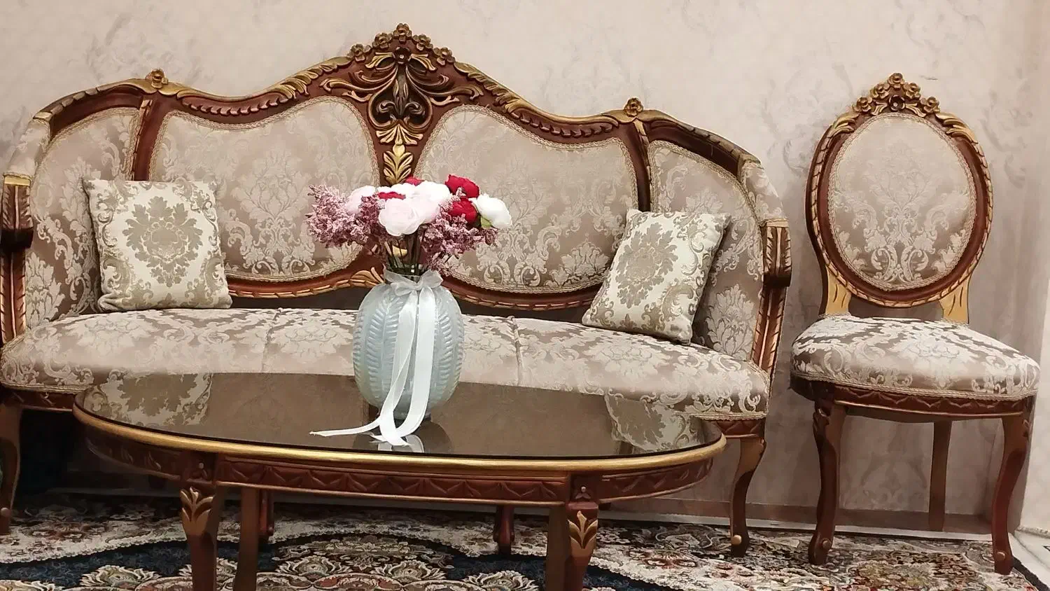 مبل سلطنتی سالم|مبلمان خانگی و میز عسلی|تولم شهر, |دیوار