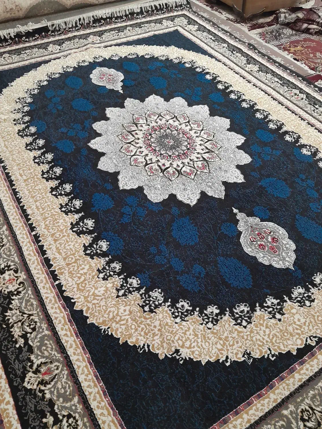 3فرش12متری700شانه سه تاشون با قیمت 15ملیون|فرش|اهواز, کوی علوی|دیوار