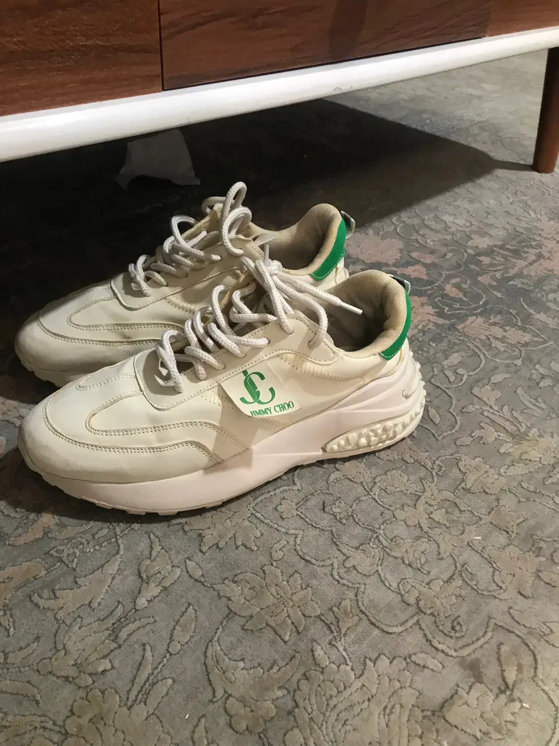 کفش زنانه|کیف، کفش، کمربند|شاهینشهر, خانه کارگر|دیوار