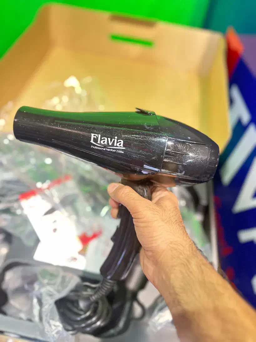 سشوار ۲۳۰۰ وات فلاویا با اکسسوری کامل و پک جدید|آرایشی، بهداشتی، درمانی|قم, سالاریه|دیوار