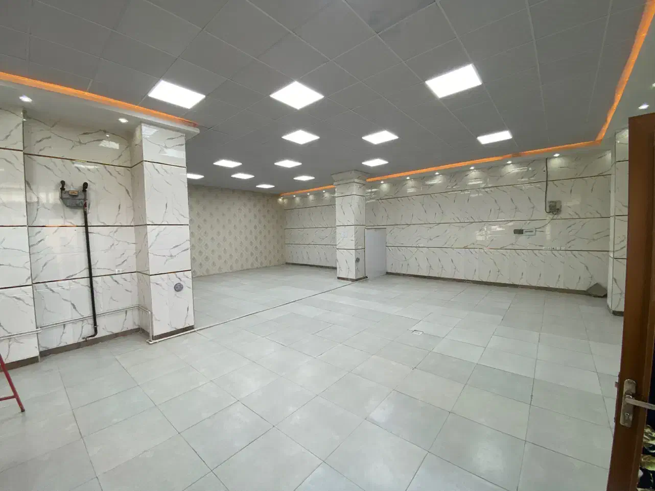 مغازه تمیز و شیک|اجارهٔ مغازه و غرفه|بناب, |دیوار