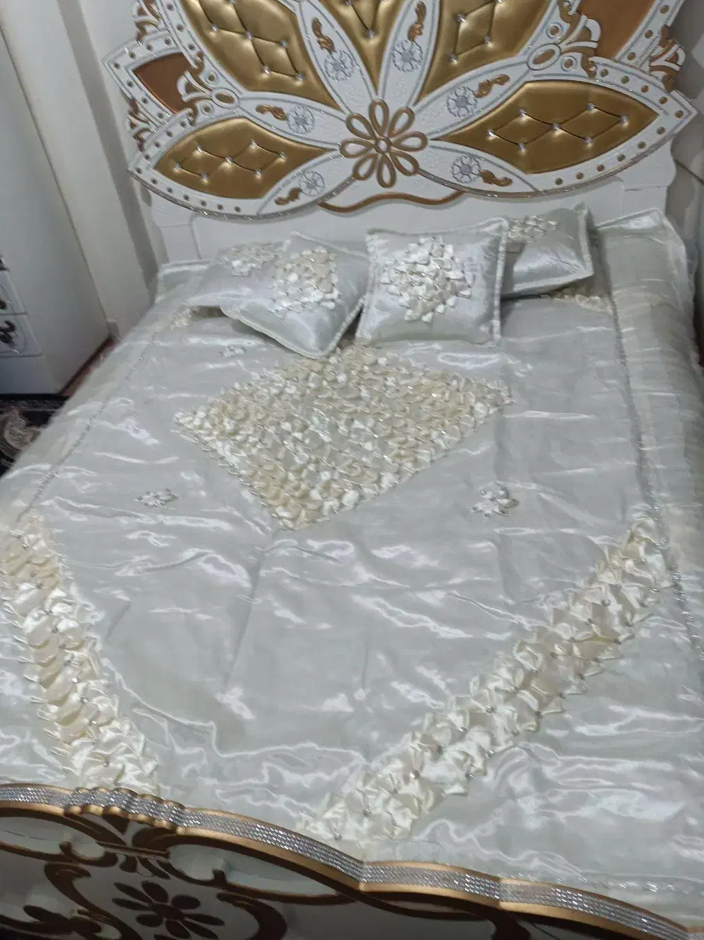 روتختی|سرویس روتختی|هشتگرد, هشتگرد قدیم|دیوار