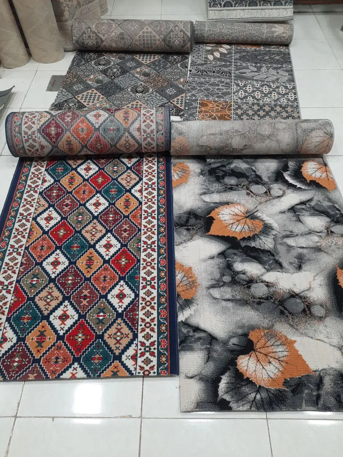 تولید و فروش گبه و گلیم برشی کاشان|گلیم، جاجیم، گبه|کاشان, مزرعه نو|دیوار