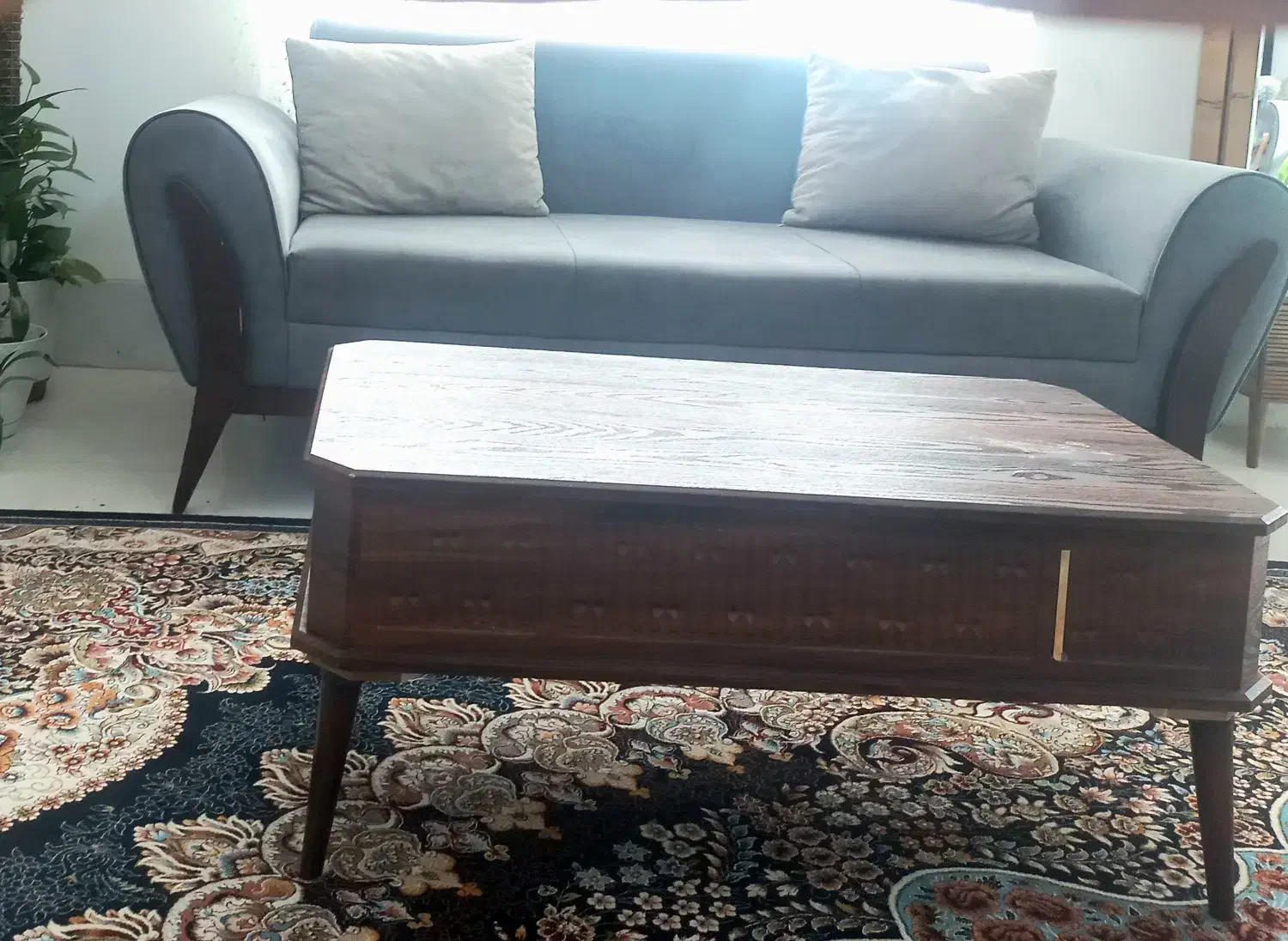 مبلمان ۹نفره مینیمال طوسی و کرم|مبلمان خانگی و میز عسلی|نیریز, |دیوار