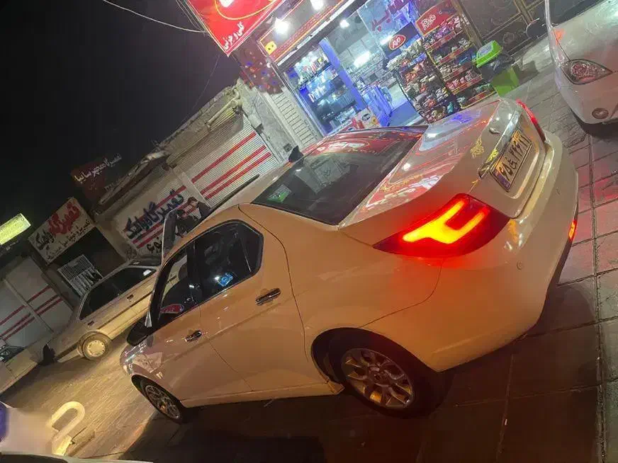 دنا پلاس تیپ۲ فول اپشن سانروف دار|خودرو سواری و وانت|قرچک, باقرآباد|دیوار