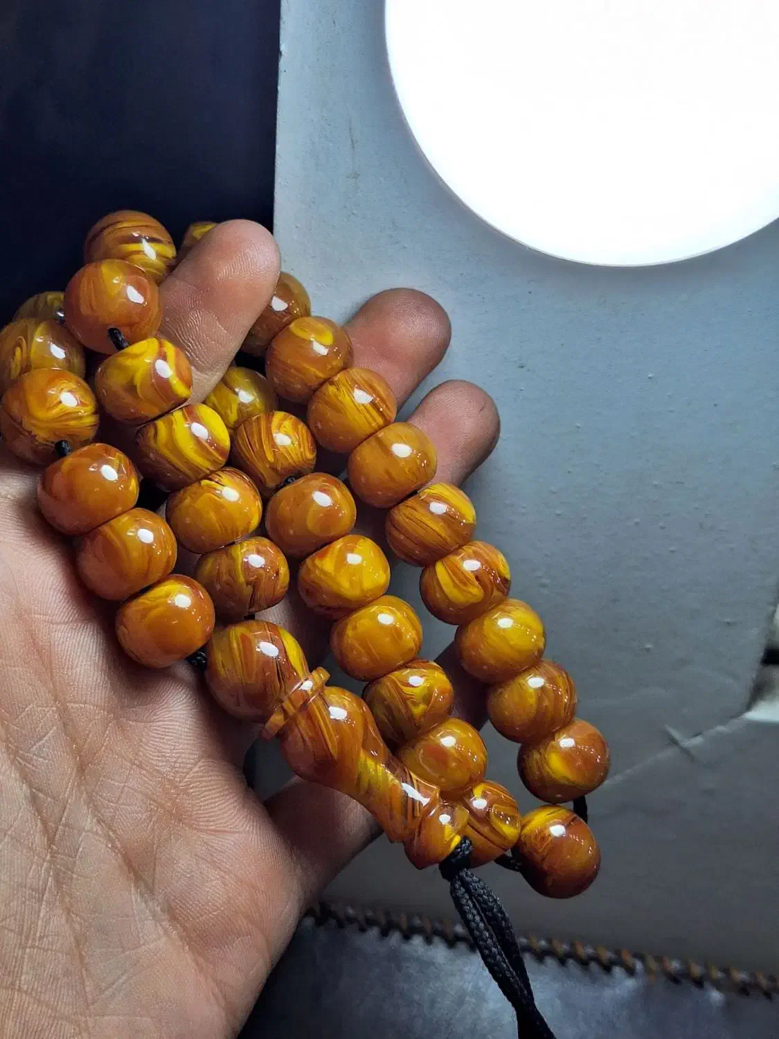 تشبیه|کلکسیون اشیاء عتیقه|تهران, فلسطین (میدان انقلاب)|دیوار