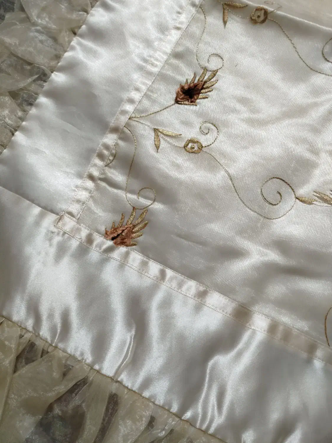 روبالشتی جدید|رختخواب، بالش، پتو|پاکدشت, پاکدشت (مامازند)|دیوار