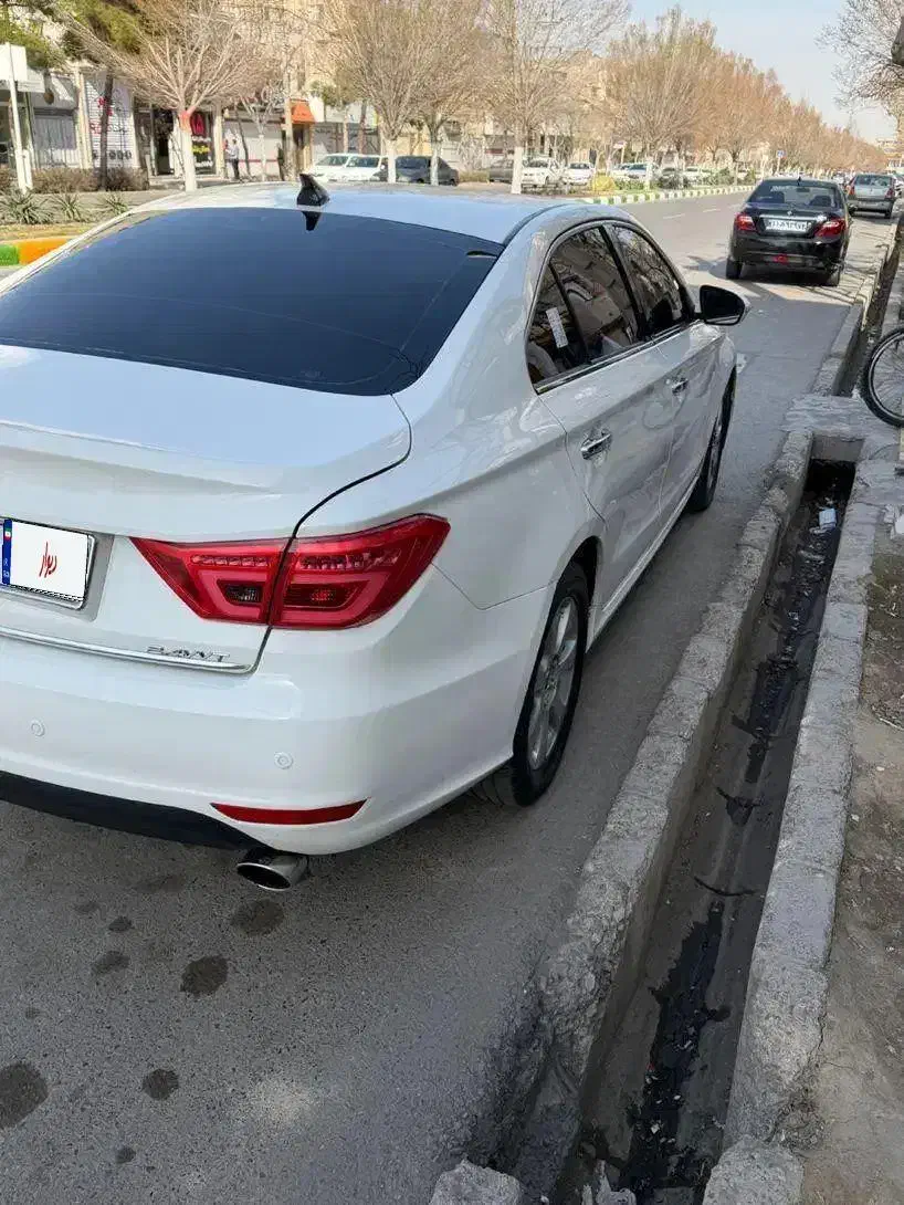 لیفان 820 مدل ۹۷|خودرو سواری و وانت|مشهد, استاد یوسفی (شهرک غرب)|دیوار