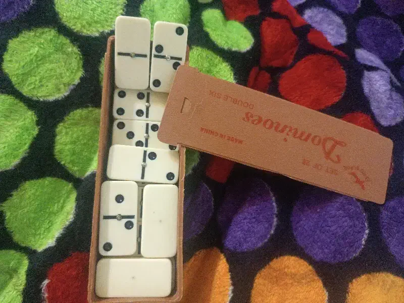 مهره بازی دومینو|اسباب‌‌بازی|کیش, |دیوار