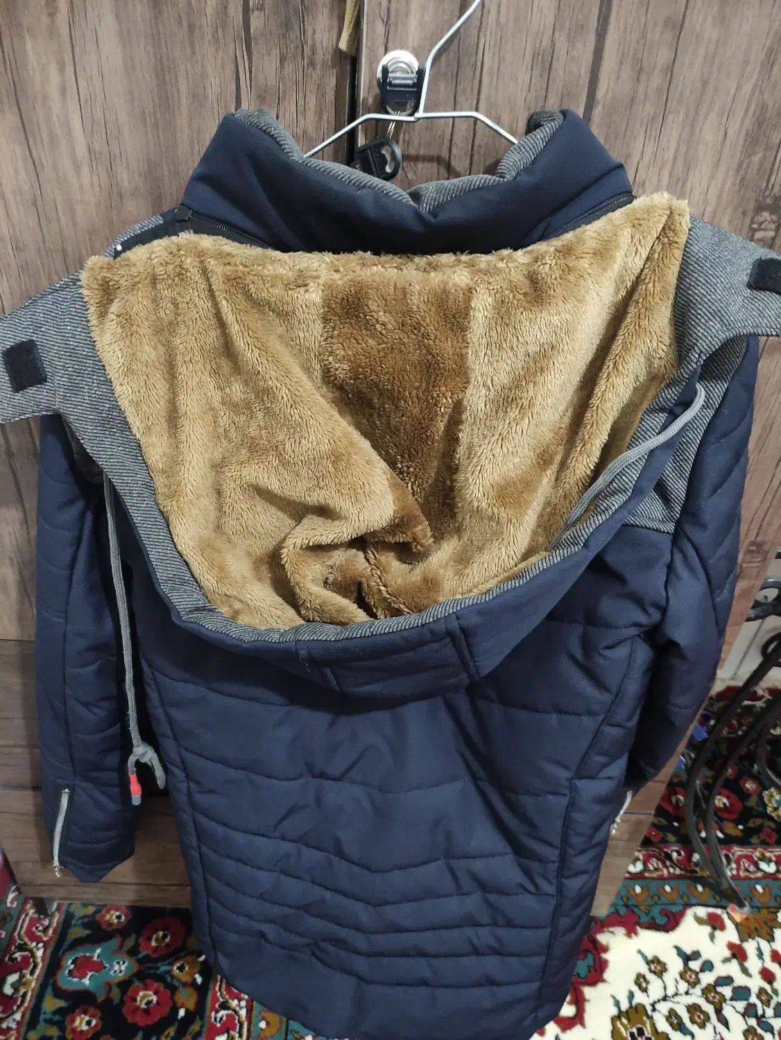 کاپشن در حد نو بسیار گرم|لباس|فسا, |دیوار