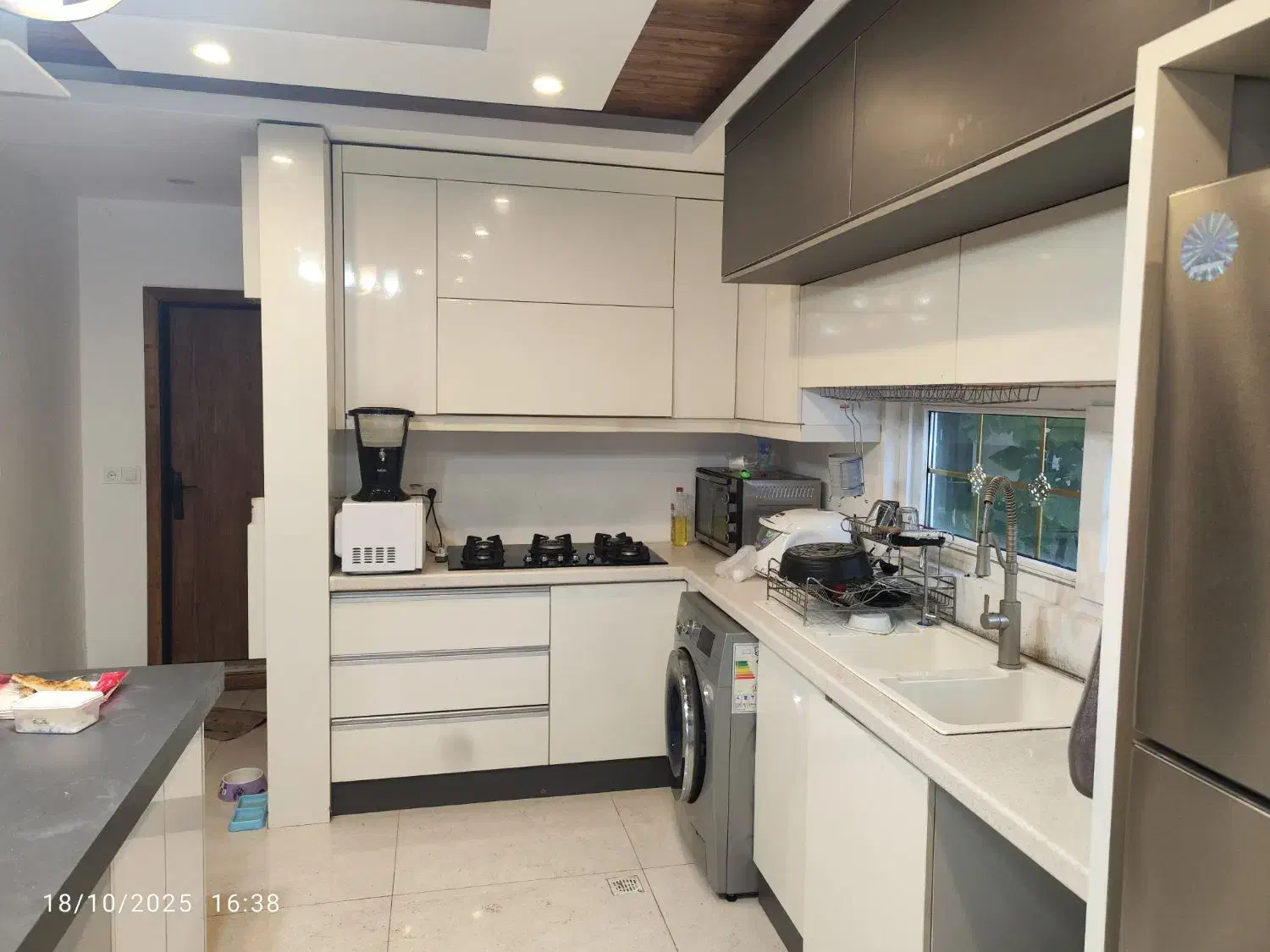 کابینت در حد نو با سینک و گاز رومیزی|مصالح و تجهیزات ساختمان|چمستان, |دیوار