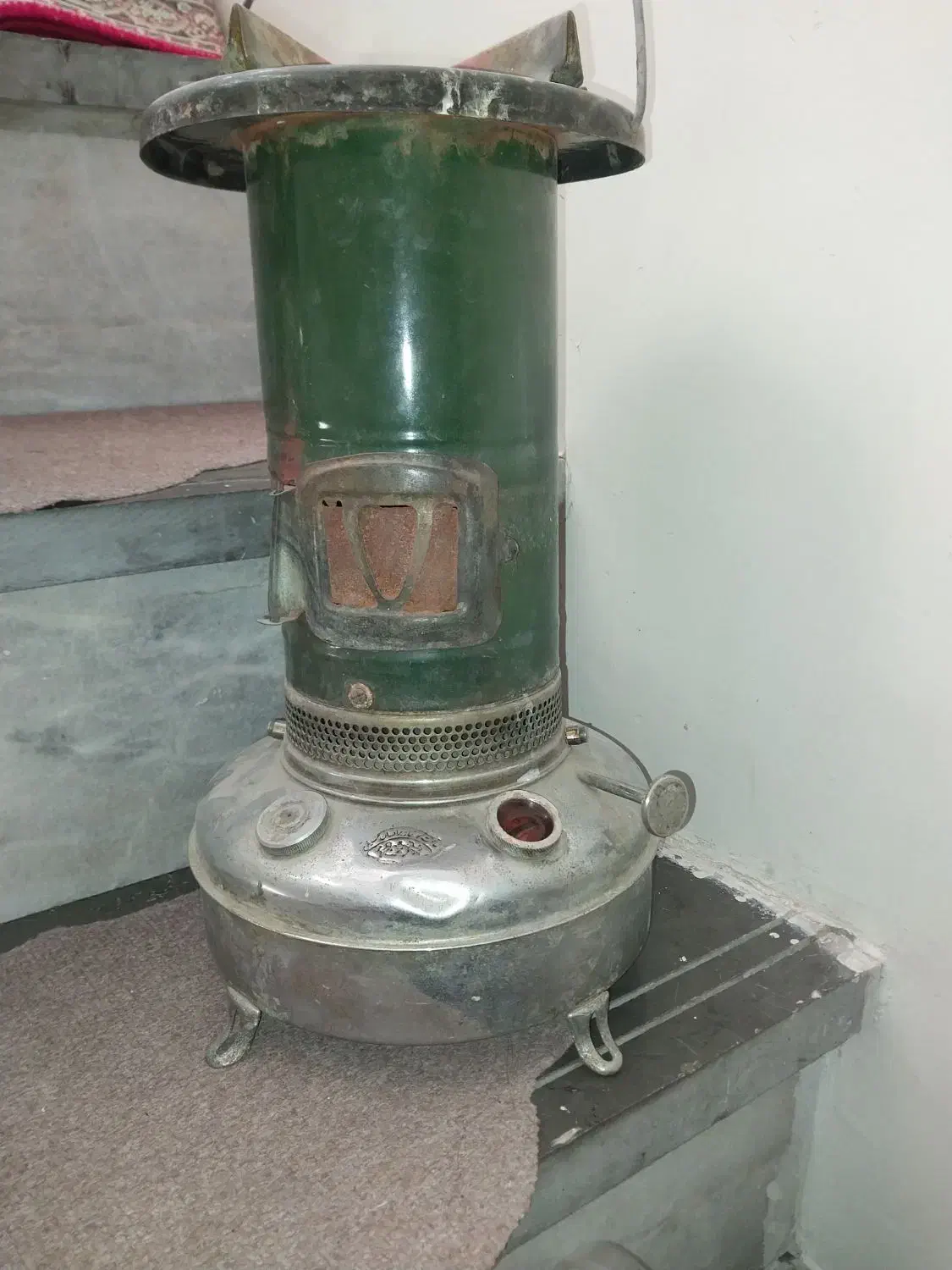 چراغ نفتی قدیمی  .   تعداد       4   عدد  .|کلکسیون اشیاء عتیقه|تهران, حسن‌آباد|دیوار