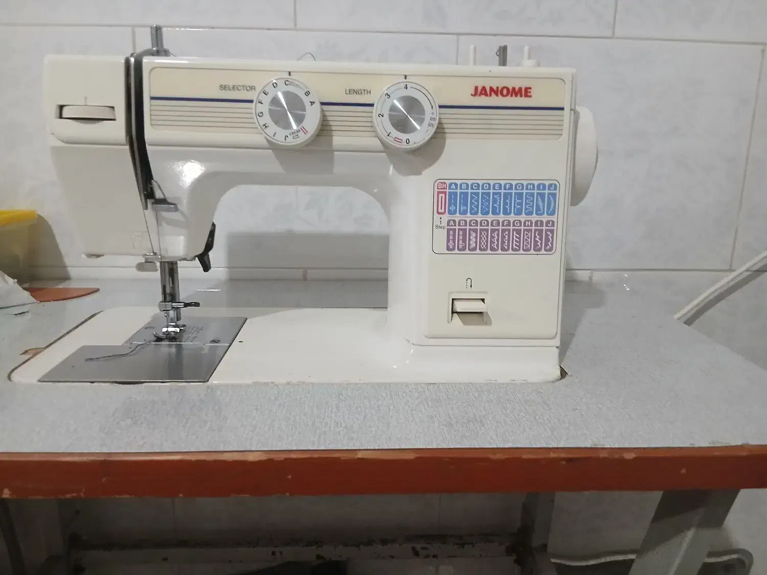 چرخ خیاطی|چرخ خیاطی و ریسندگی|ایلام, |دیوار