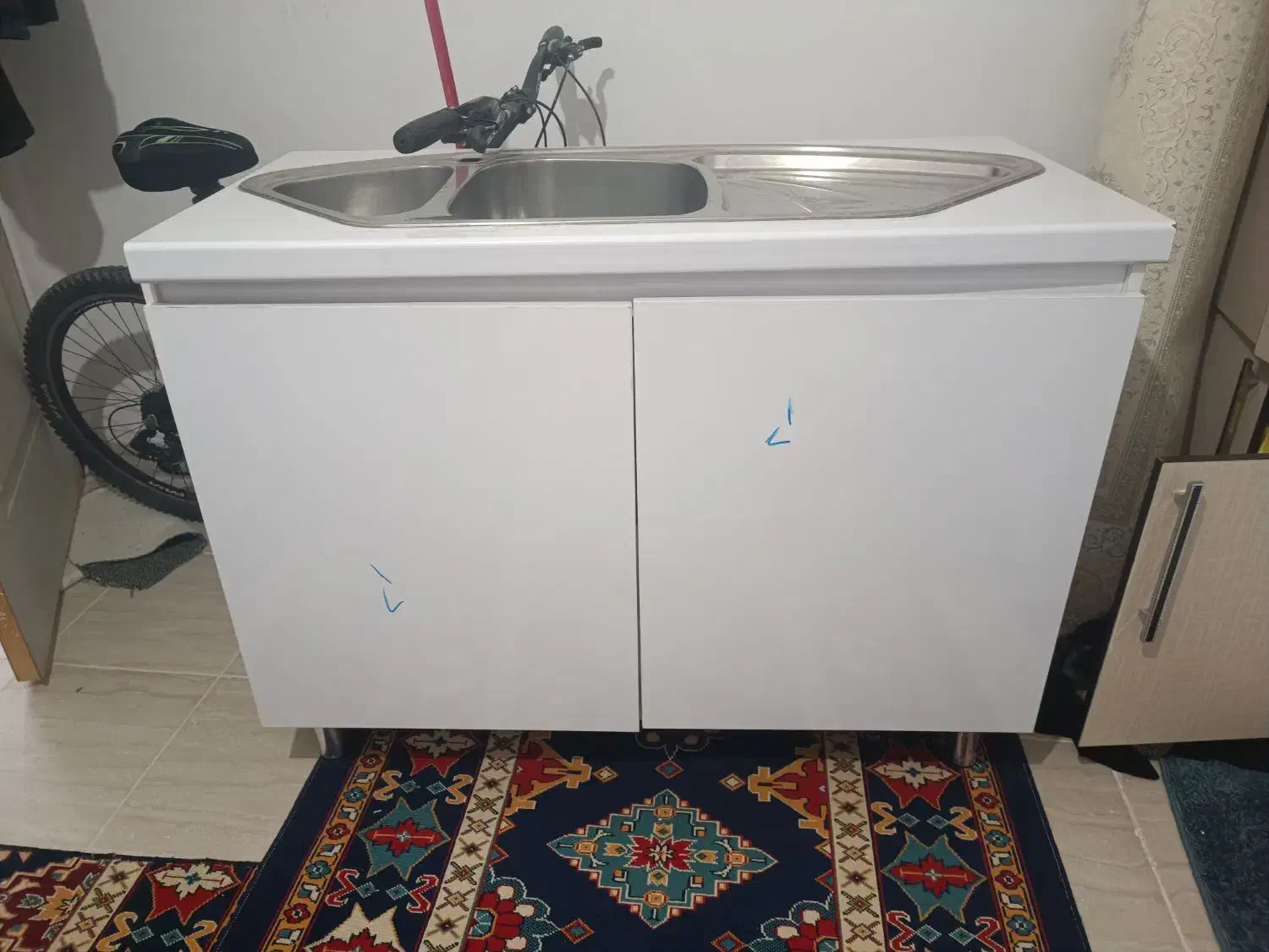 زیر تلویزیونی وکابینت ظرفشویی|آبچکان و نظمدهنده ظروف|ایلام, |دیوار