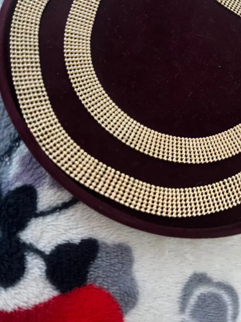 بدلیجات|بدلیجات|گلوگاه, |دیوار