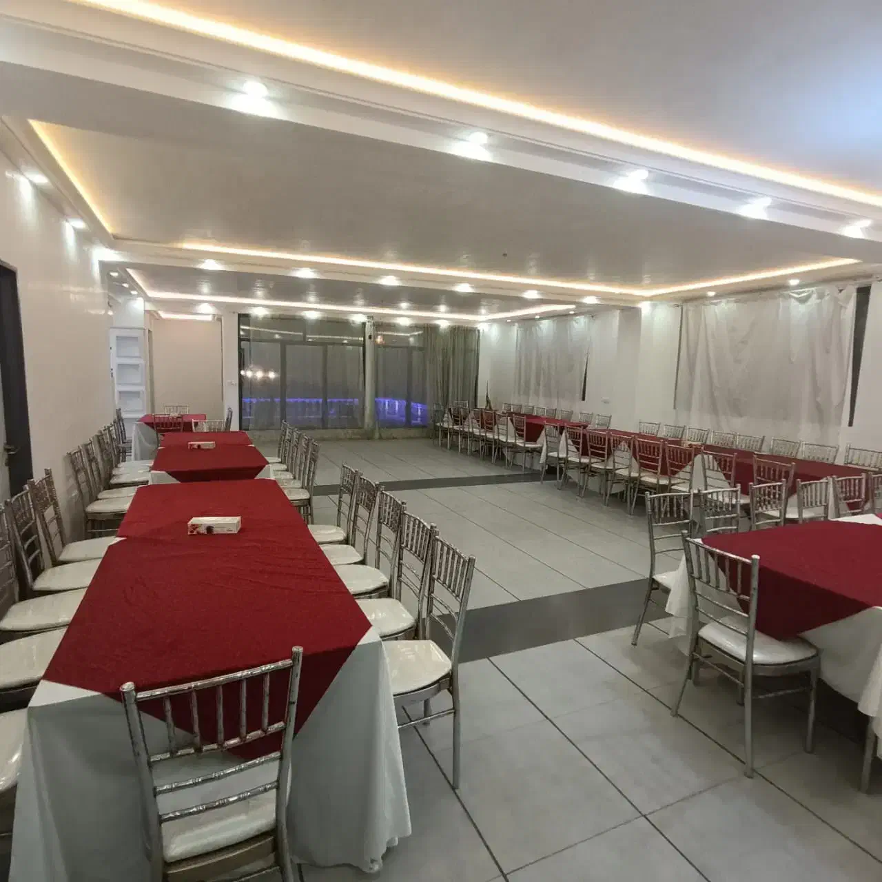 اجاره باغ سالن عقد تولد دورهمی نامزدی تم رایگان|اجارهٔ کوتاهمدت ویلا و باغ|شیراز, دوکوهک|دیوار