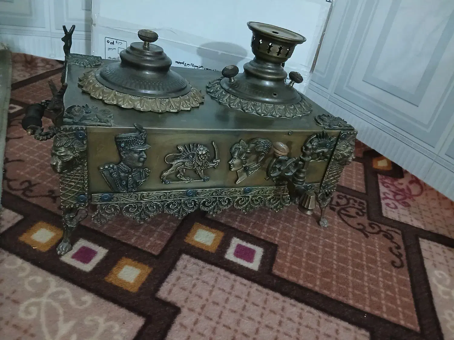 قدیمیی|کلکسیون اشیاء عتیقه|ساوه, |دیوار