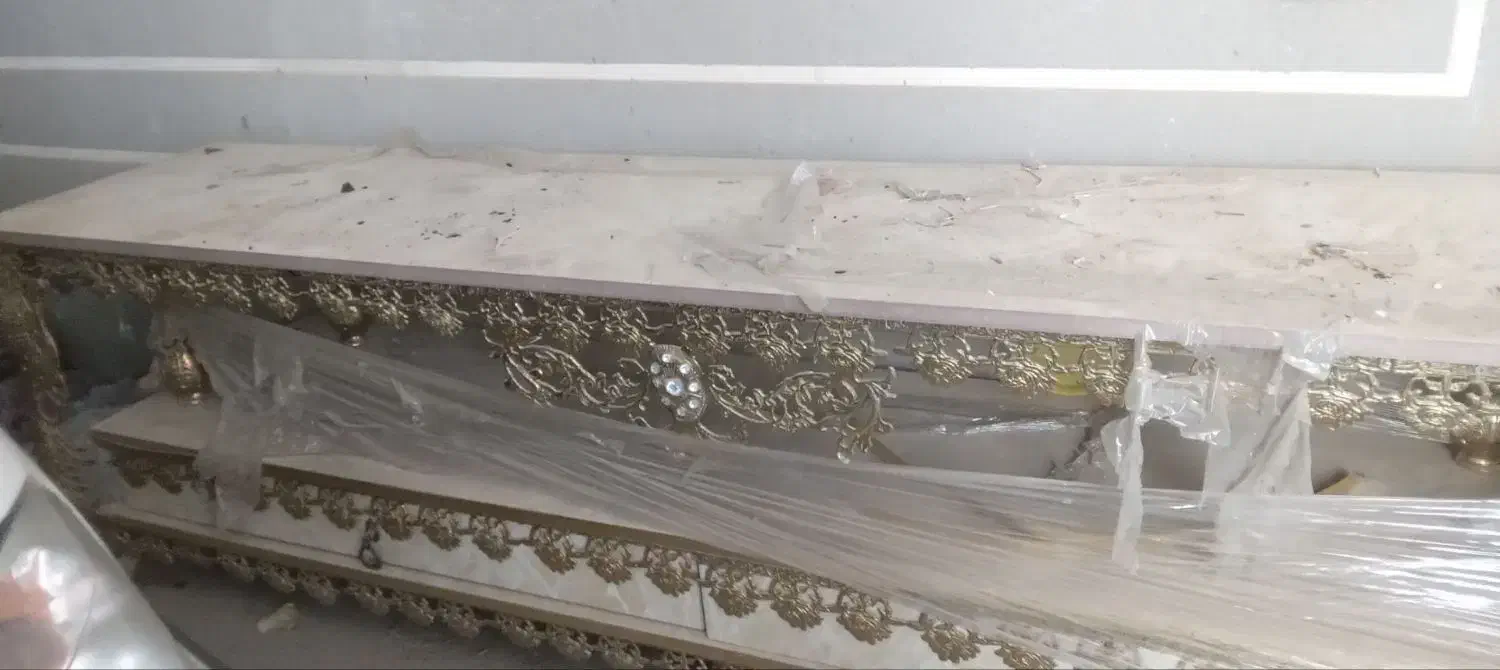 میز تلویزیون برنزی|میز تلویزیون|کبودرآهنگ, |دیوار