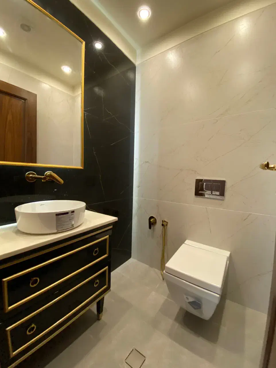 ۱۱۵متر ۲خواب نیاوران خداوردی (نوساز)