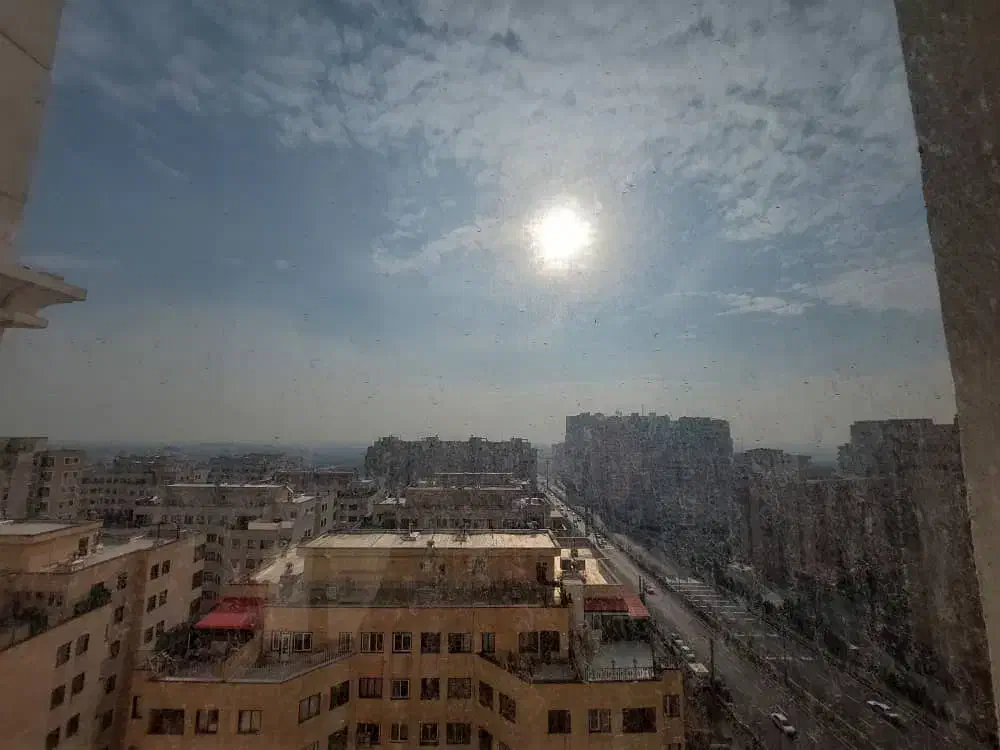 نگین غرب اردستانی ۱۳۵متر ۳خواب ویو شمال و جنوب