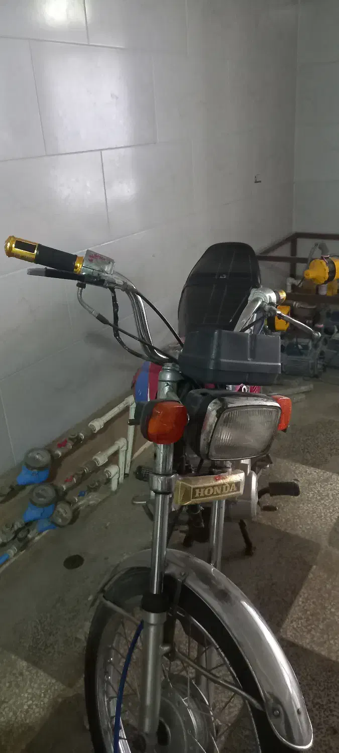 موتورهوندا|موتورسیکلت|گنبد کاووس, |دیوار