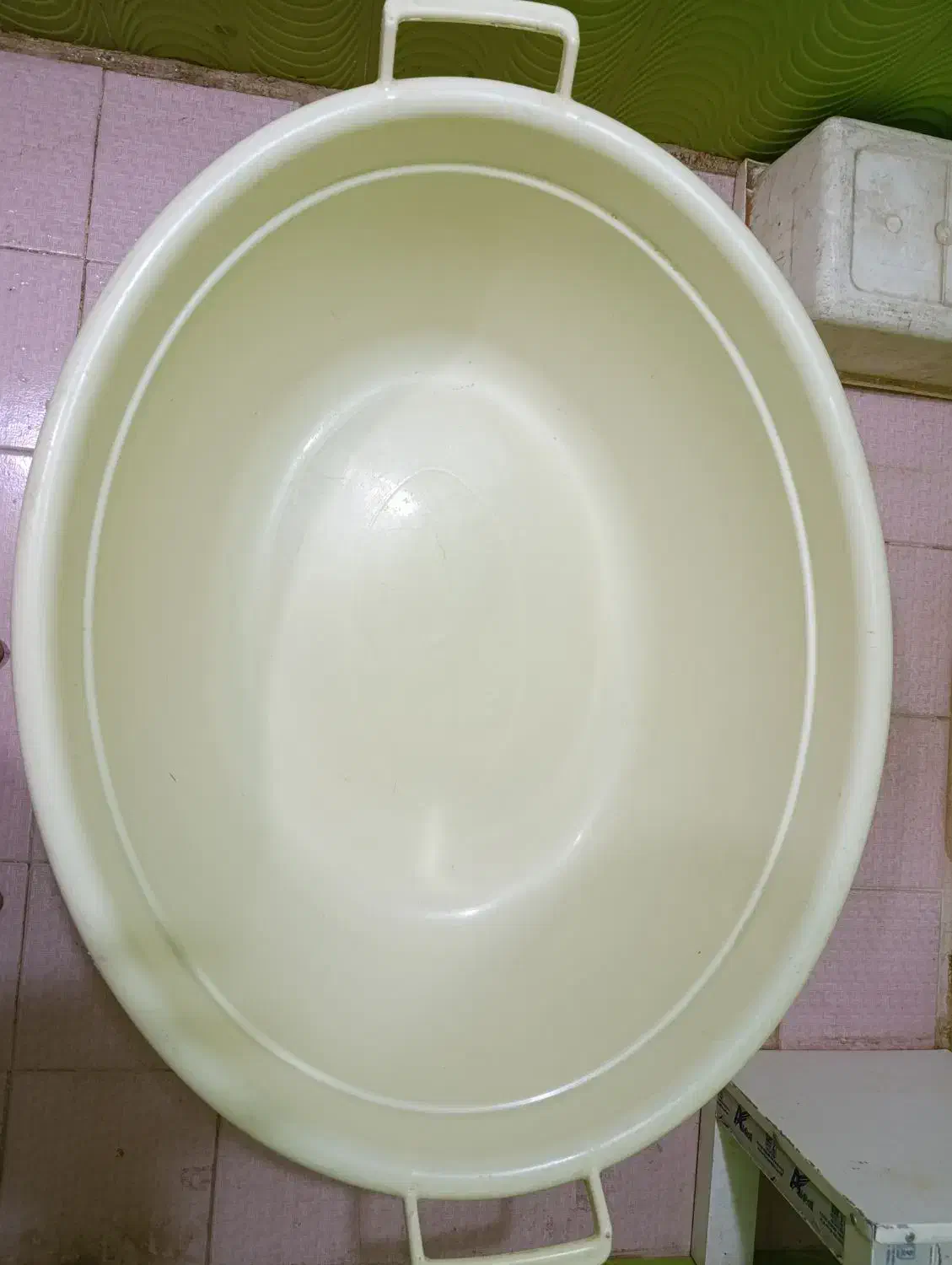 تشت یا وان بزرگ عمق۳۳طول۹۵عرص۶۵|لوازم حمام|بروجن, |دیوار