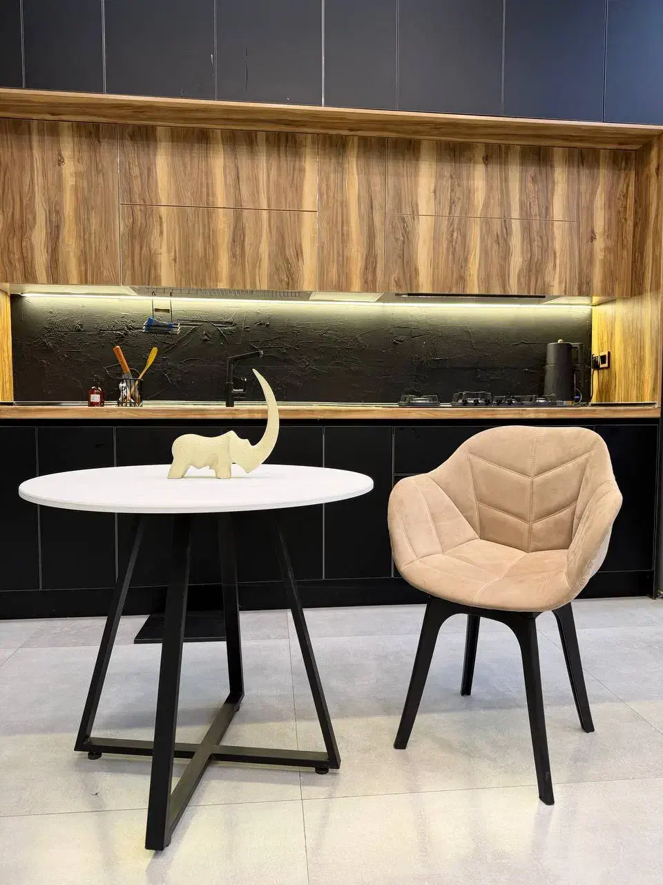 میز و صندلی صدفی|میز و صندلی غذاخوری|باقرشهر, |دیوار