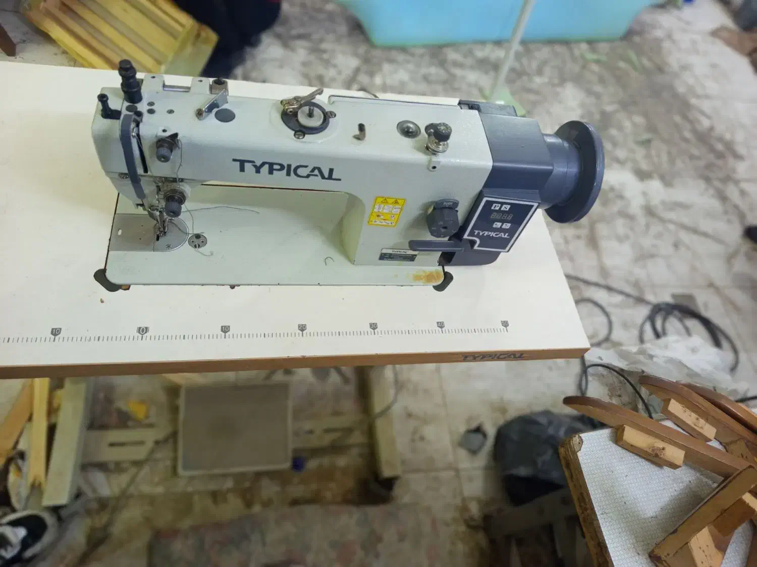 چرخ ‌خیاطی‌دو‌پایه|ماشین‌آلات صنعتی|مشهد, انقلاب|دیوار