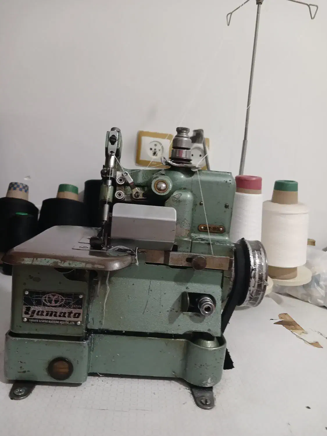 چرخ سردوز ۳نخ اصل ژاپن|چرخ خیاطی و ریسندگی|گرگان, |دیوار