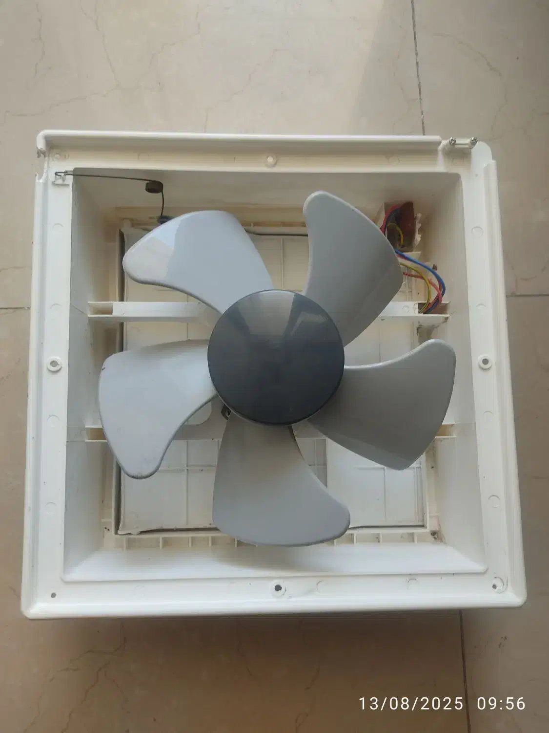 فن هواکش دمنده سایز خروجی ۲۹|پنکه و تصفیه‌کنندهٔ هوا|شیراز, زرهی|دیوار