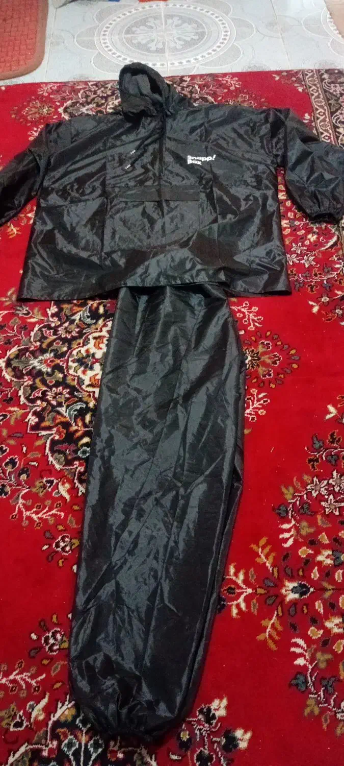 بادگیر بارانی|لباس|گرگان, |دیوار