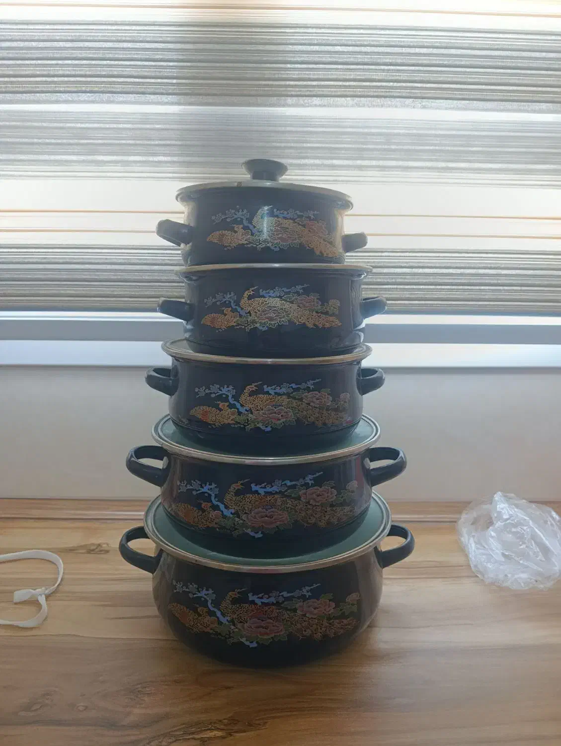 قابلمه|ظروف پخت‌وپز|سهند, |دیوار