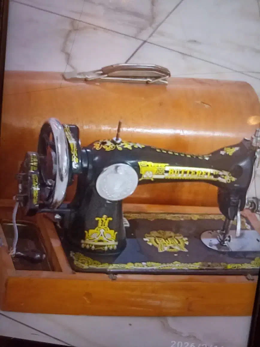 چرخ خیاطی|چرخ خیاطی و ریسندگی|سلماس, |دیوار