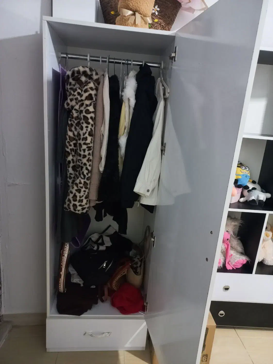 کمد لباس در حد نو|جاکفشی، کمد، دراور|بندر انزلی, معلم|دیوار