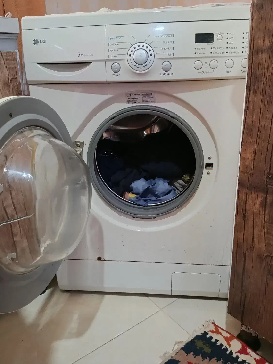 ماشین لباسشویی الجی|ماشین لباسشویی و خشک‌کن لباس|رشت, ولکس|دیوار