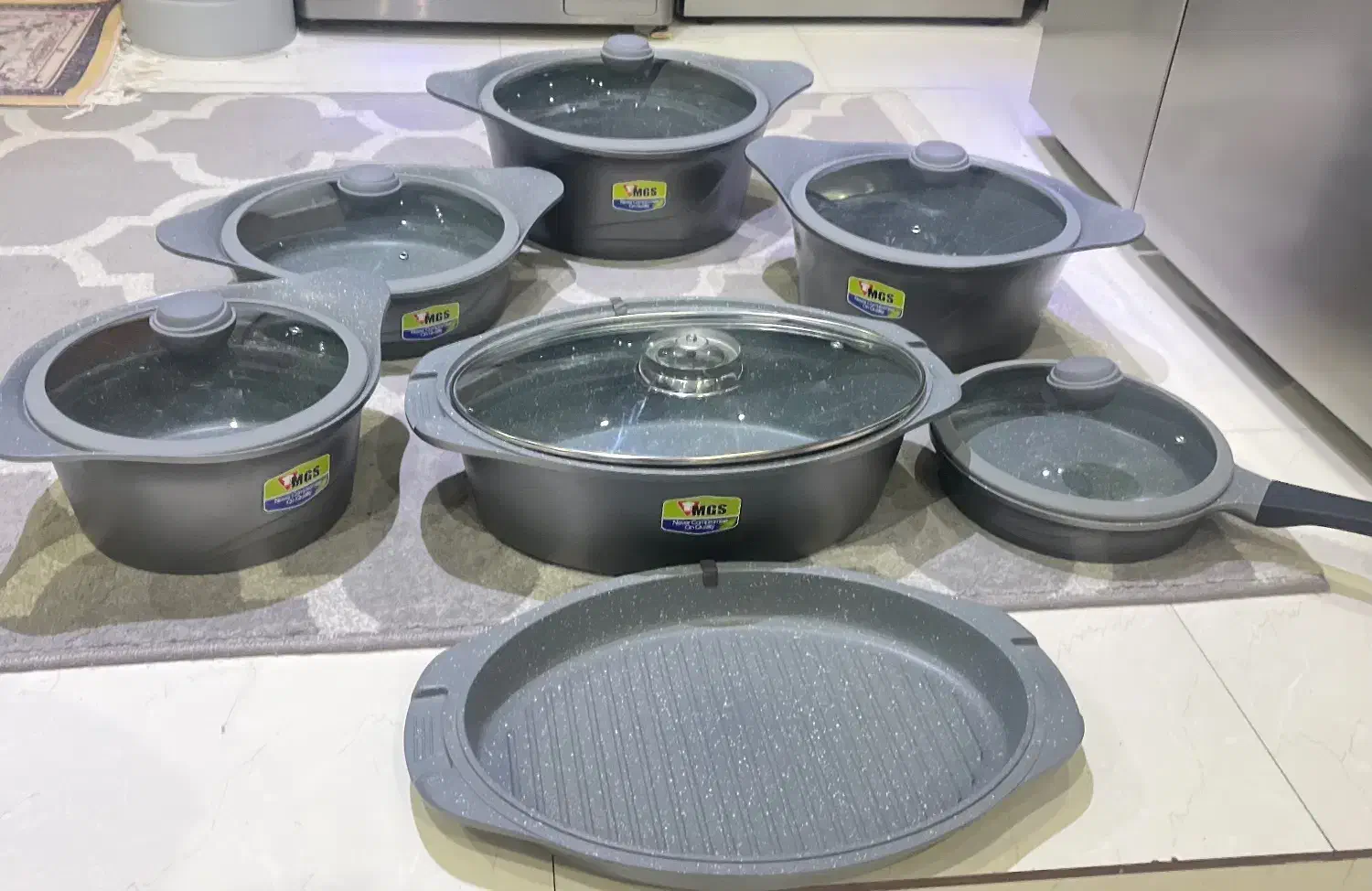 سرویس قابلمه ام جی اس ۱۳پارچه|ظروف پختوپز|قم, بلوار امین و ساحلی|دیوار