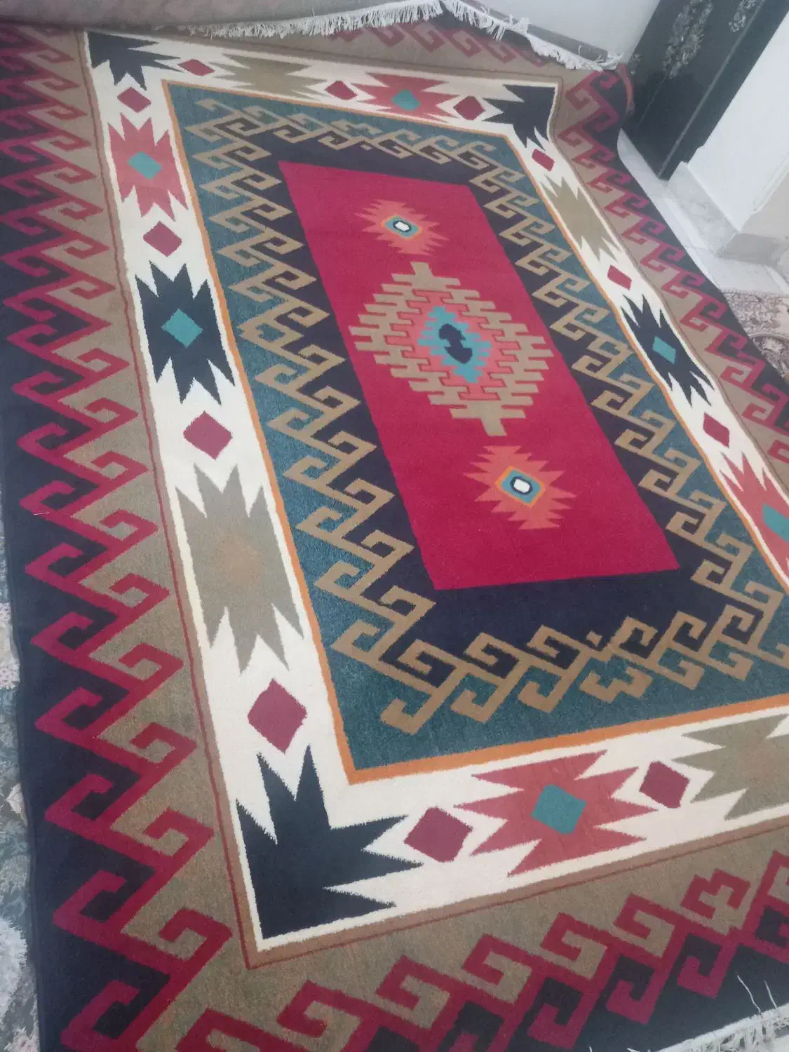 گلیم فرش ۹ متری در حد نو قیمت 3 میلیون|گلیم، جاجیم، گبه|ساوه, |دیوار