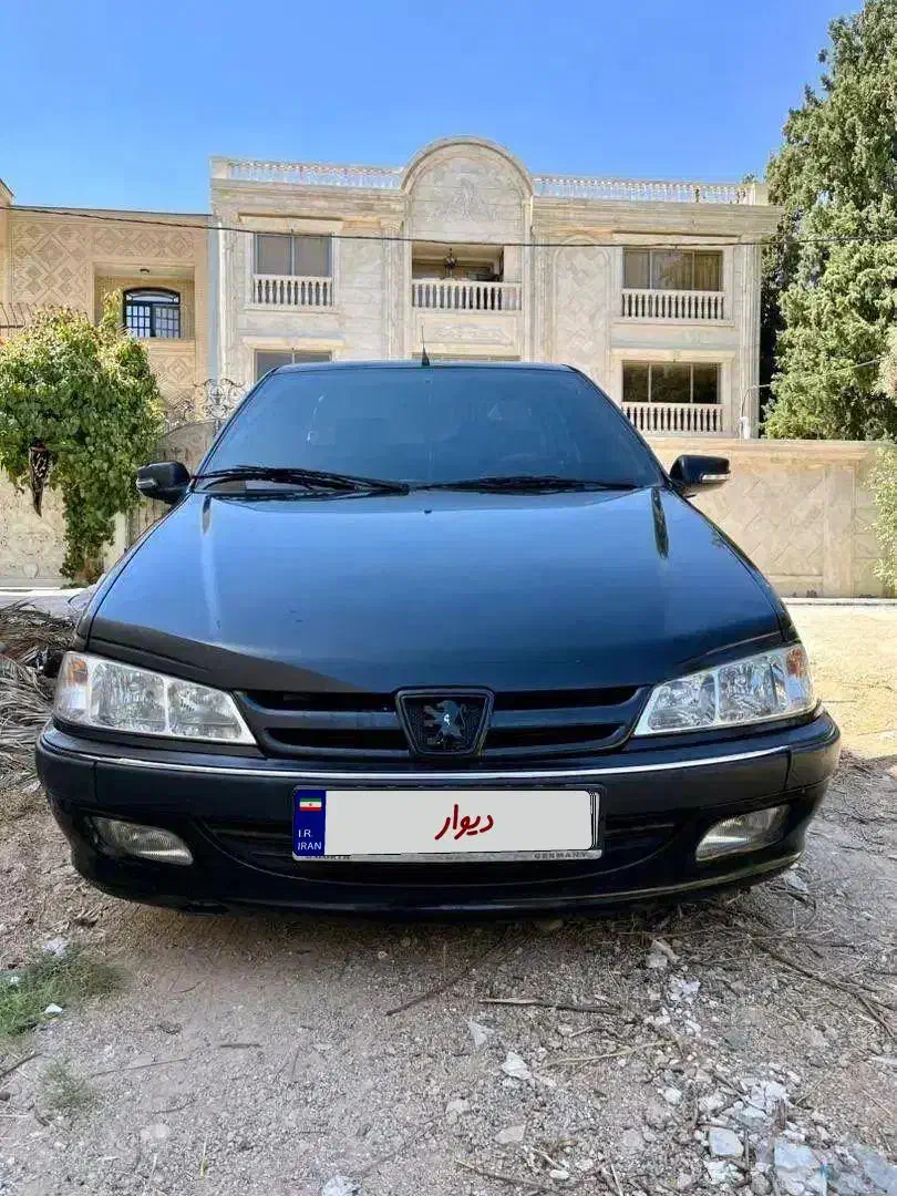 پژو پارس مشکی ۸۱|خودرو سواری و وانت|شیراز, شهرک سراج|دیوار