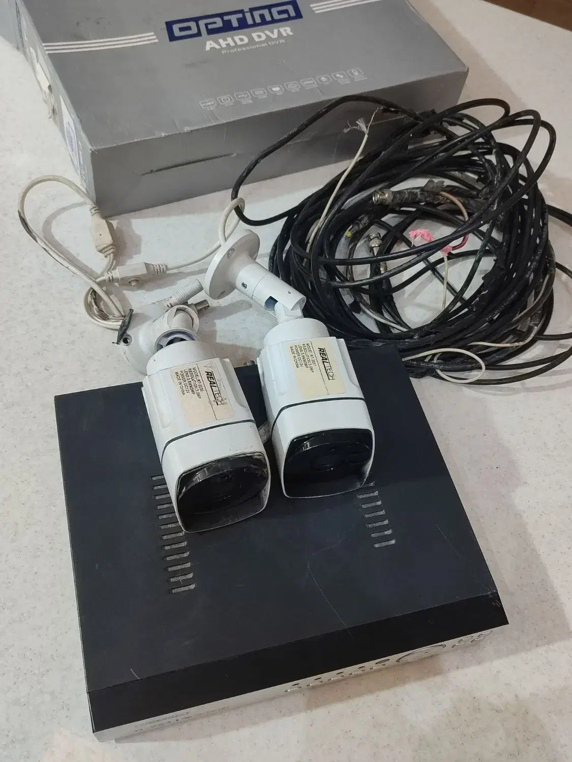 یک دستگاه دوربین و دزدگیر|دوربین مداربسته|الوند, |دیوار