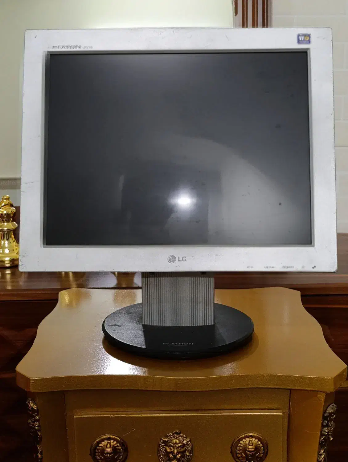 مانیتور ال جی|قطعات و لوازم جانبی رایانه|رباط‌کریم, رباط‌کریم|دیوار