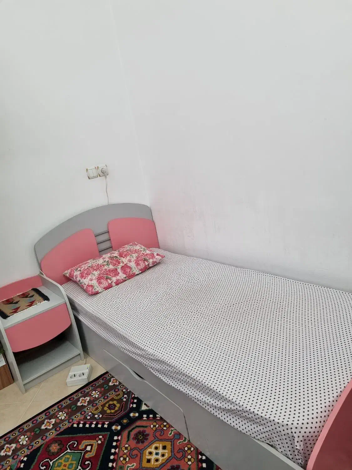 تخت نوجوان|تخت و سرویس خواب|اردکان, |دیوار