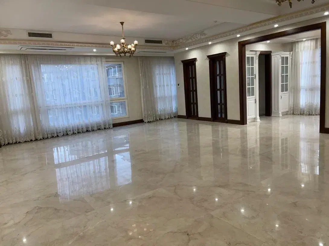 200 متر ویلایی 3 خواب فول بازسازی شهرک غرب