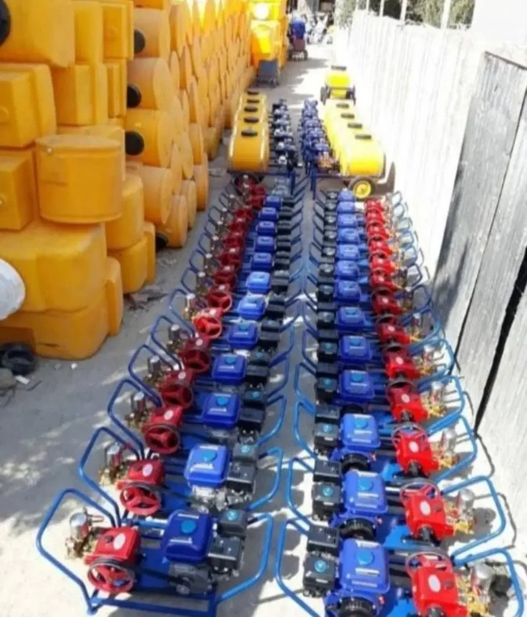 سمپاش فرغونی زنبه ای 180 لیتری وارداتی چهارچرخ اصل|ماشین‌آلات صنعتی|تهران, شهید رجایی|دیوار